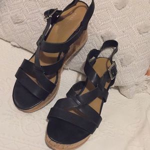 Sale🌸Franco Sarto Wedges